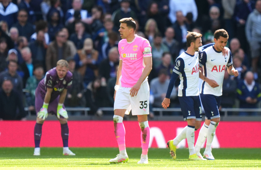 Southampton relegated after 25 losses